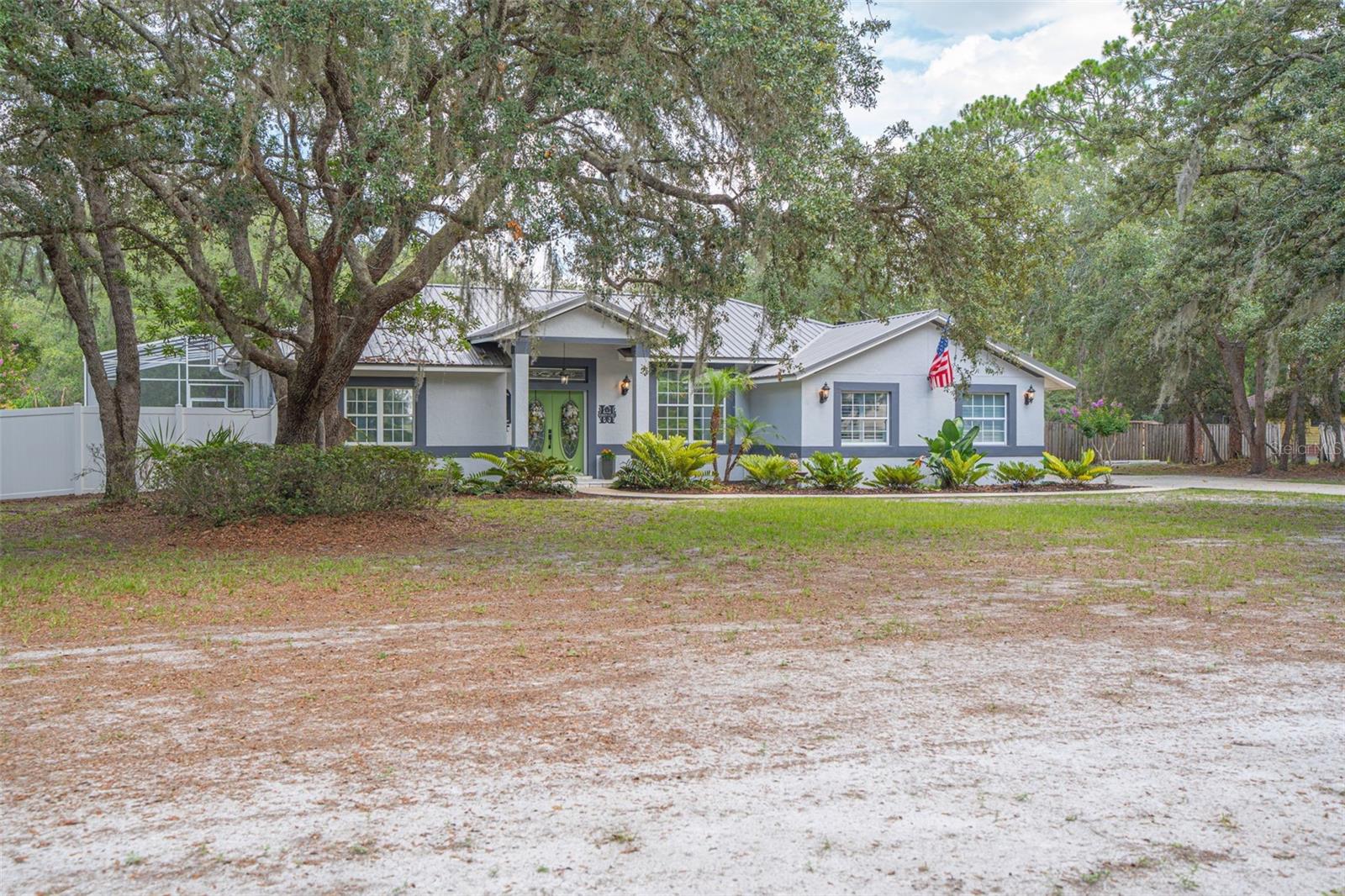 LAKE LENELLE WOODS - Residential