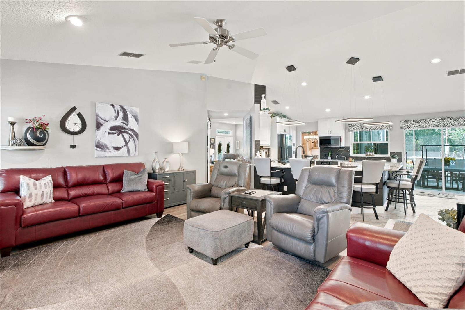 LAKE LENELLE WOODS - Residential