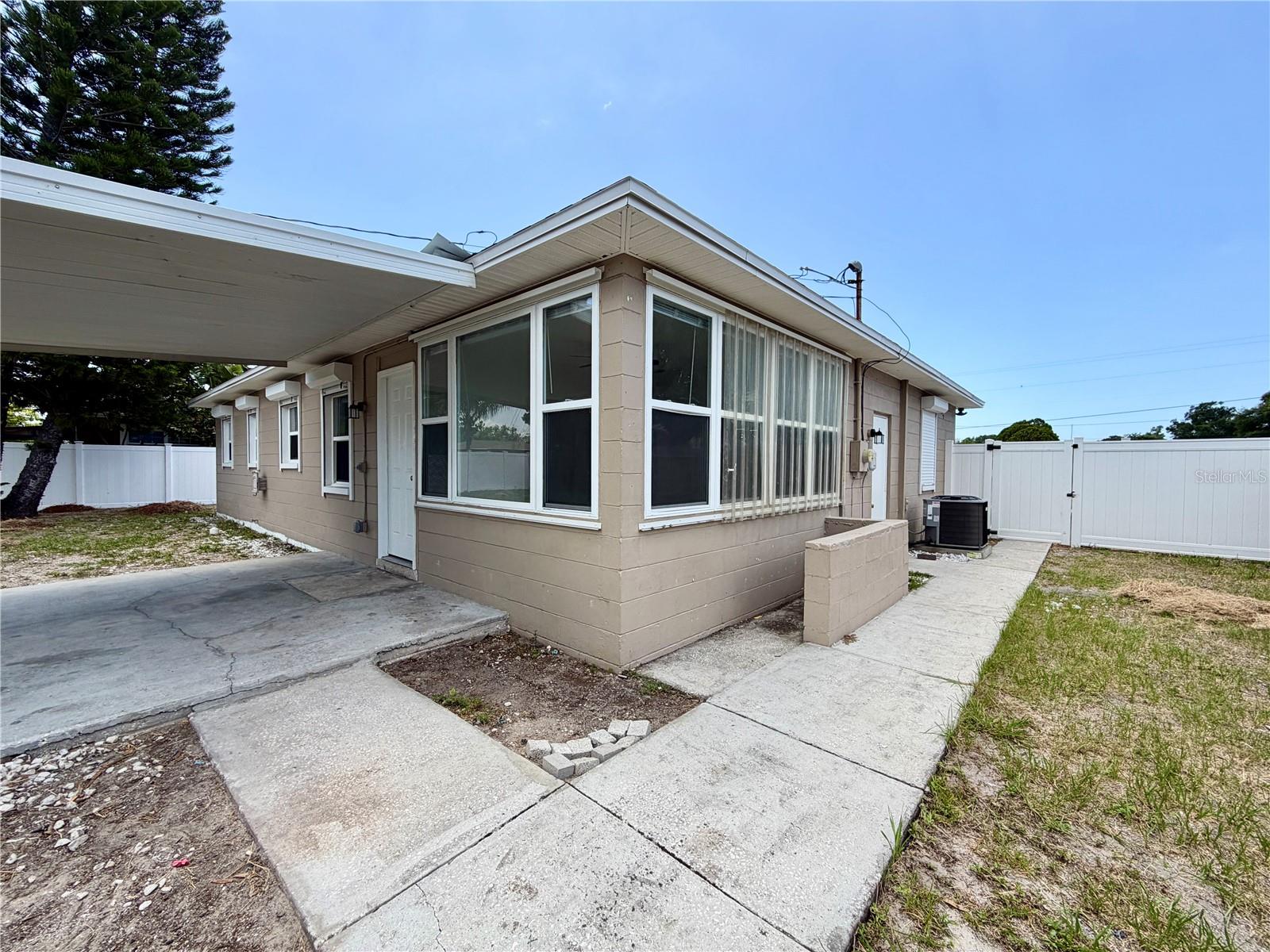 HOLDCROFT HEIGHTS UNIT 2 LOT 19 - Residential Lease
