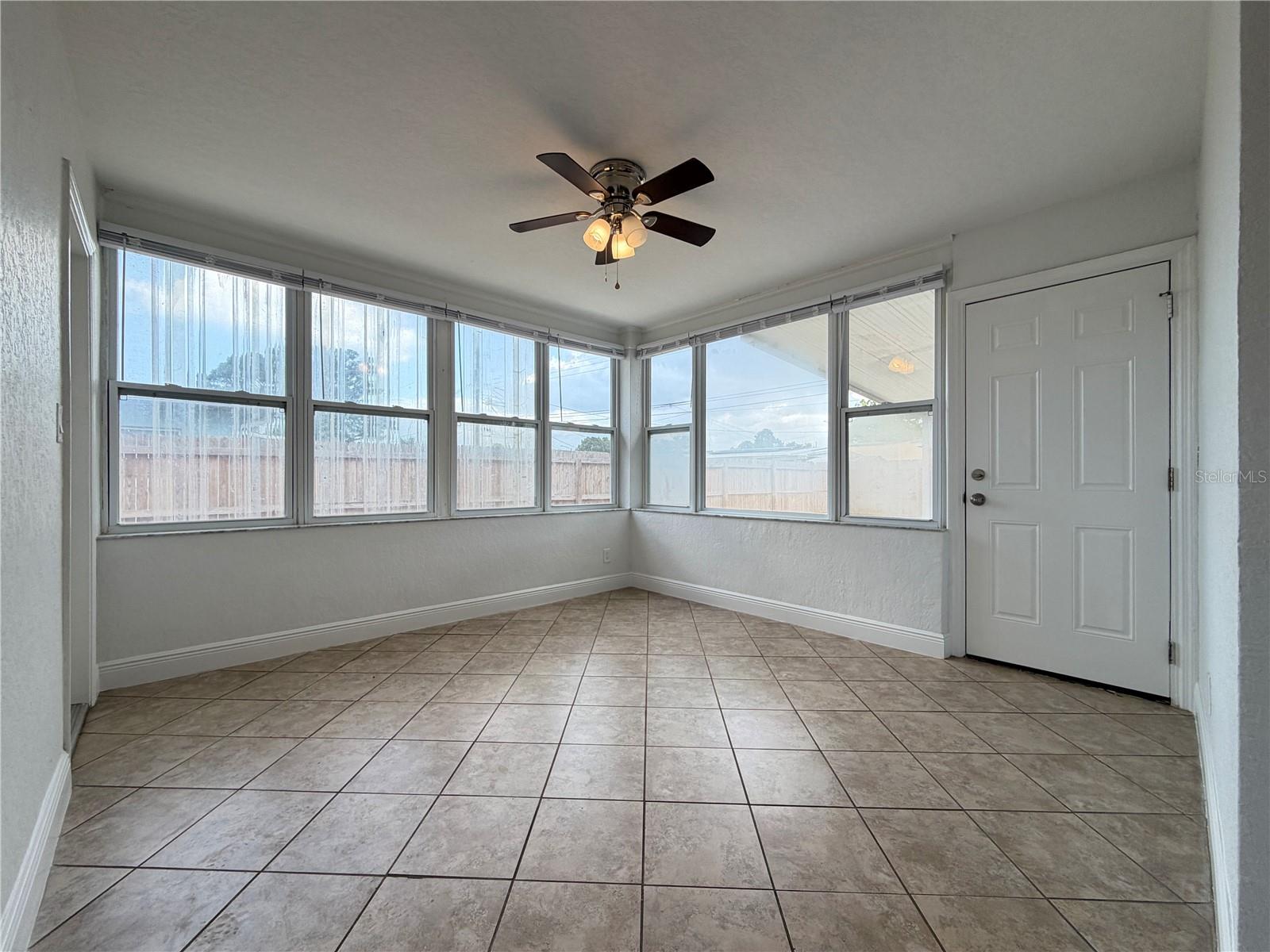 HOLDCROFT HEIGHTS UNIT 2 LOT 19 - Residential Lease