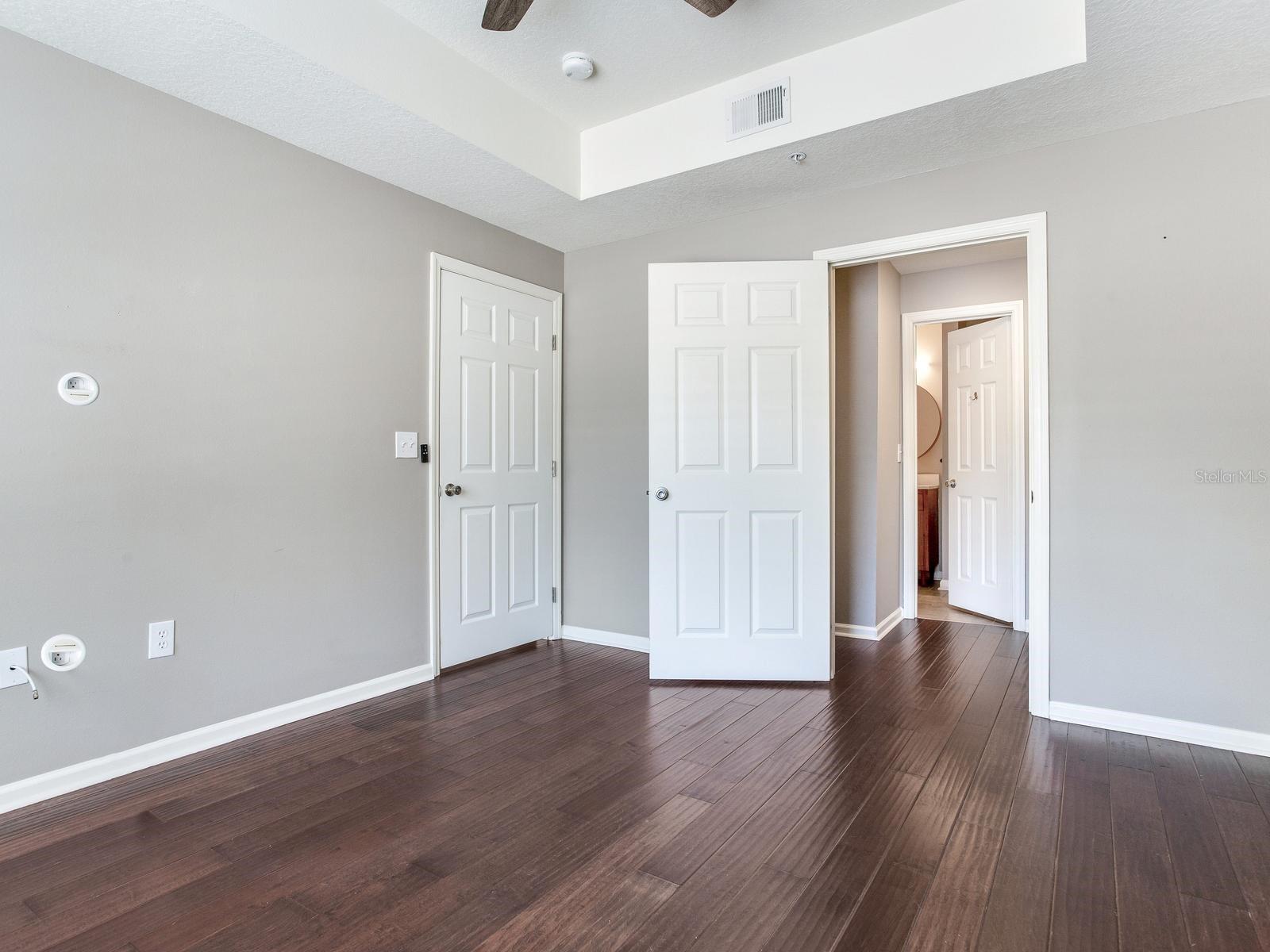 HYDE PARK WALK A CONDO - Residential Lease