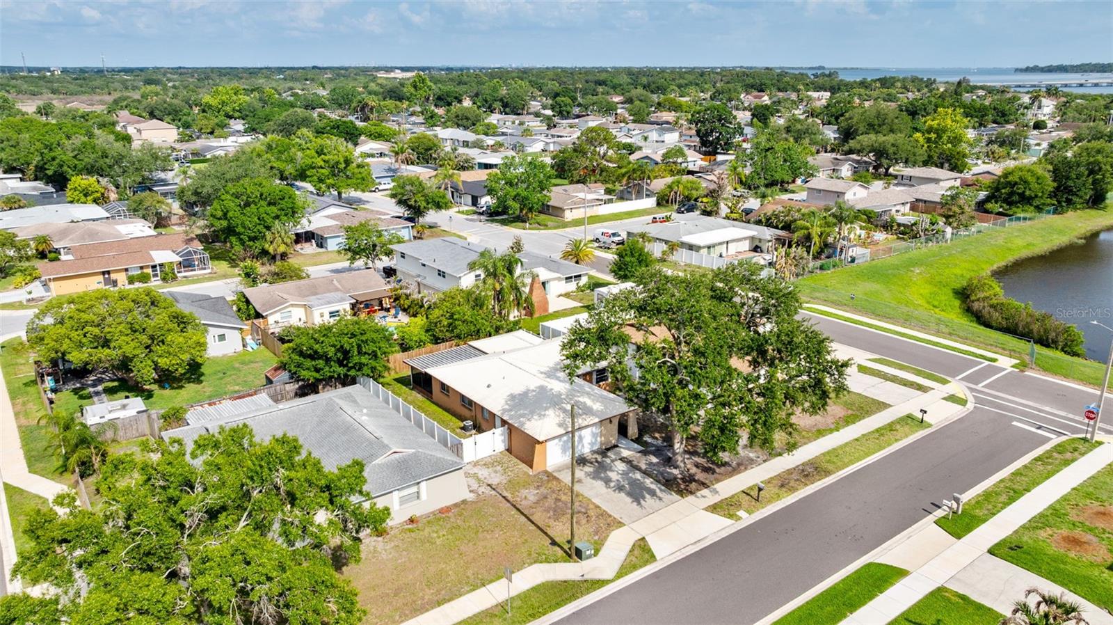HARBOR PALMS UNIT ELEVEN - Residential