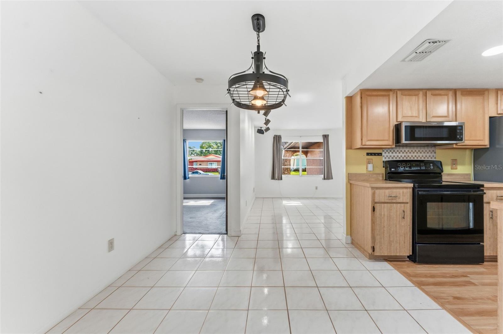 HARBOR PALMS UNIT ELEVEN - Residential