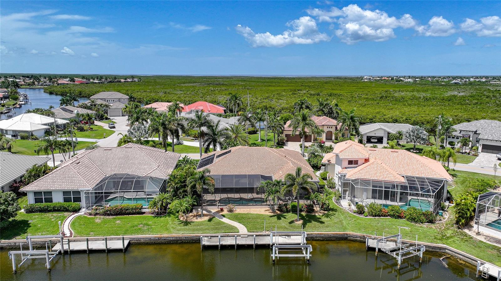 BURNT STORE ISLES SEC 15 - Residential