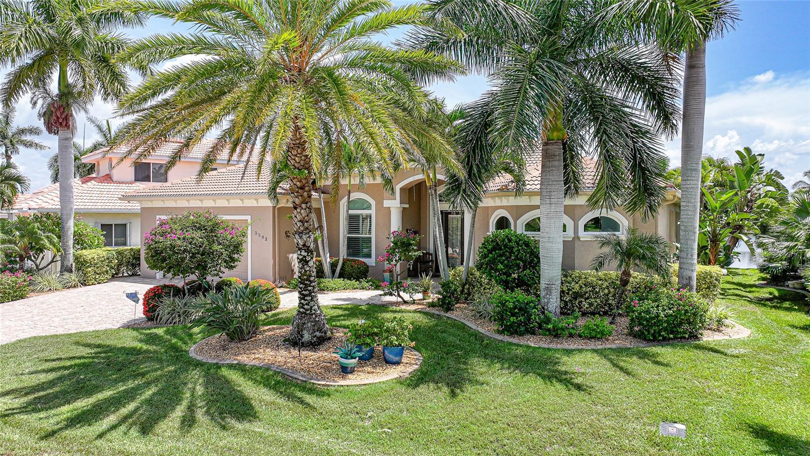 BURNT STORE ISLES SEC 15 - Residential