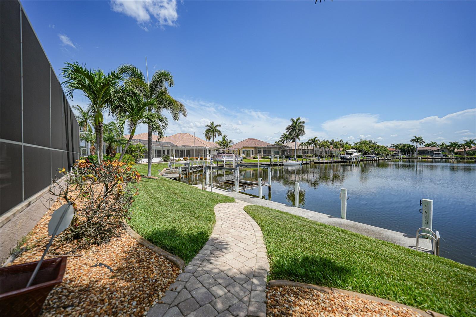 BURNT STORE ISLES SEC 15 - Residential