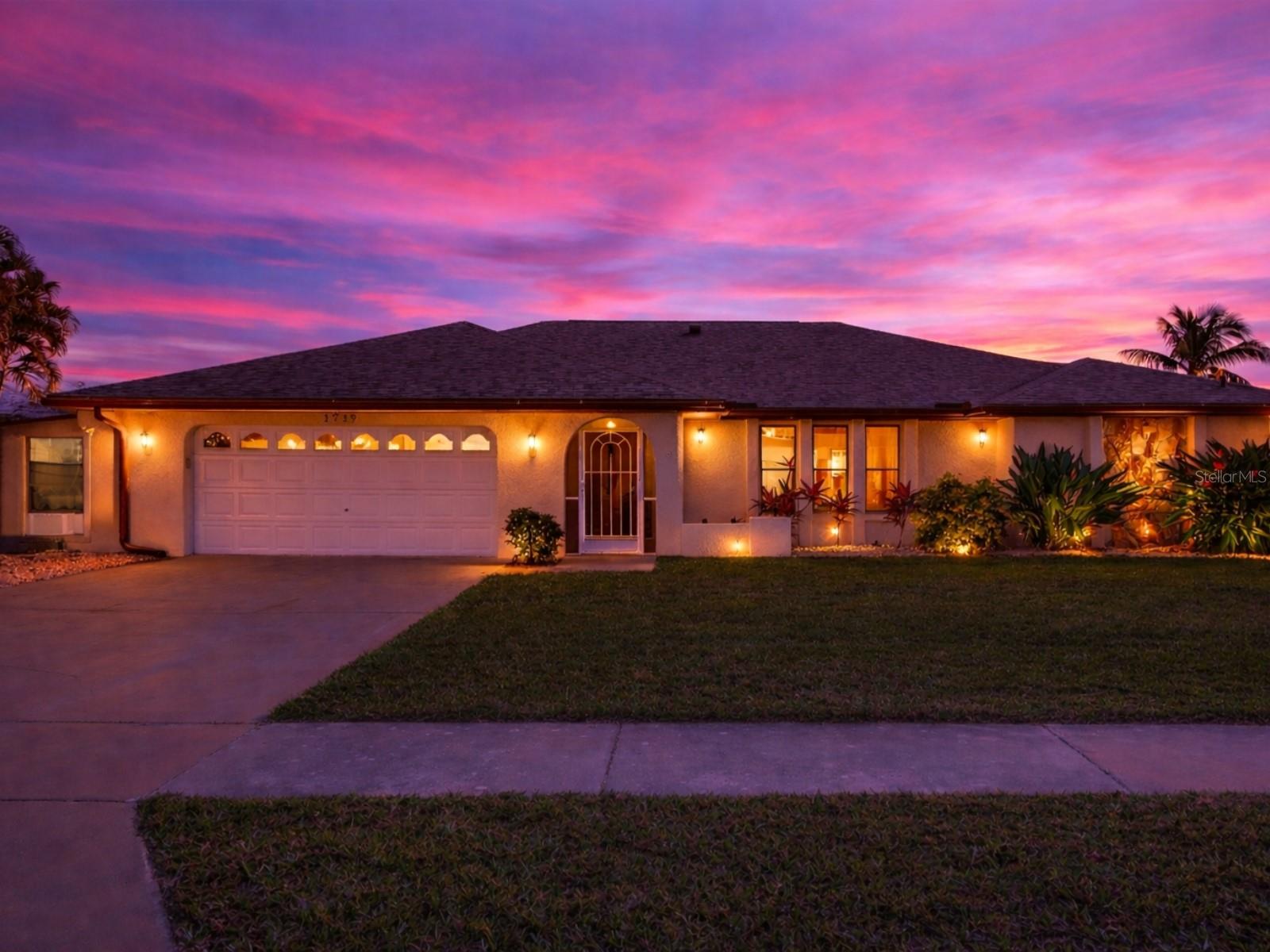 WATERWAY ESTS/FT MYERS - Residential