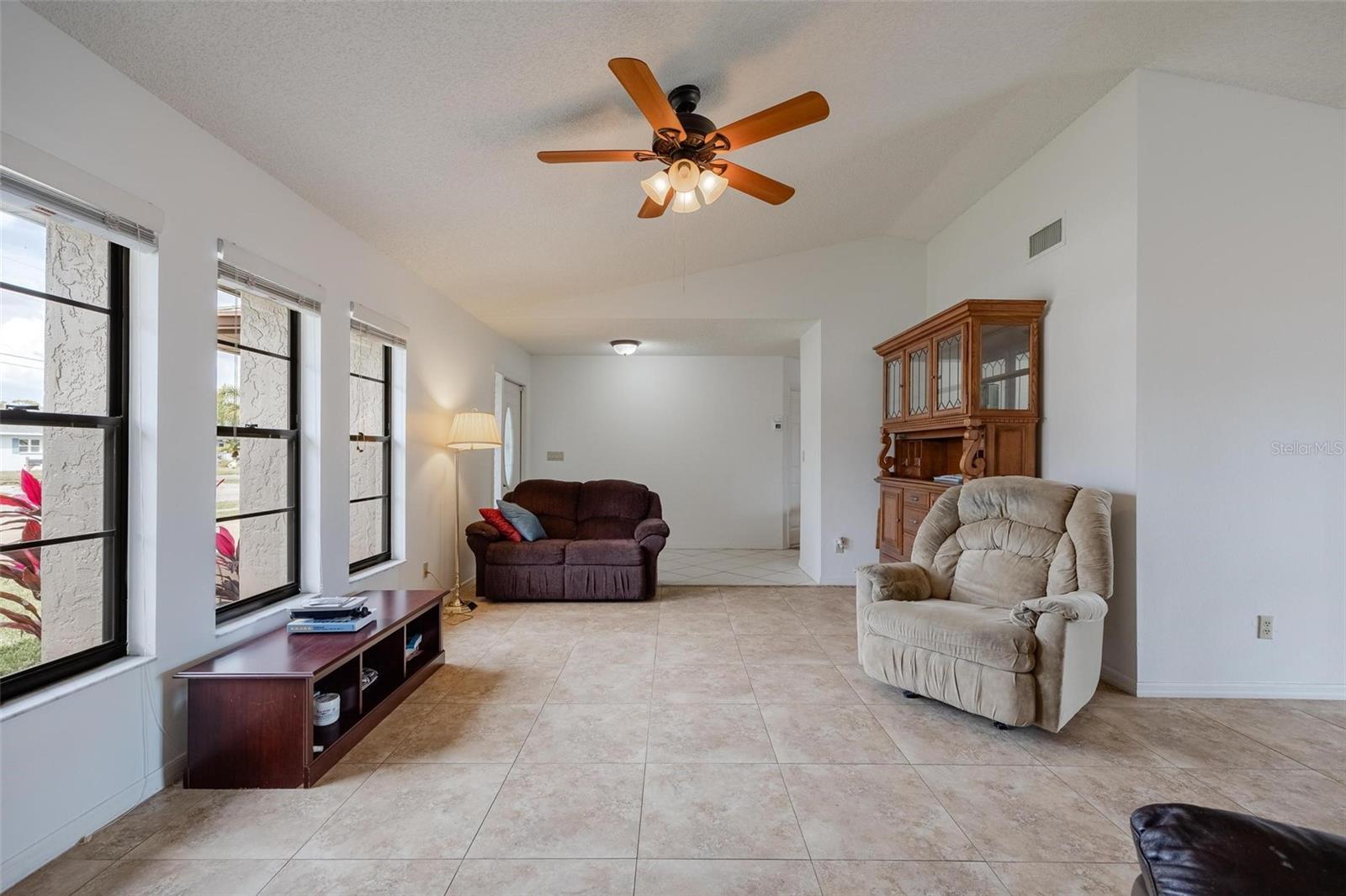 WATERWAY ESTS/FT MYERS - Residential