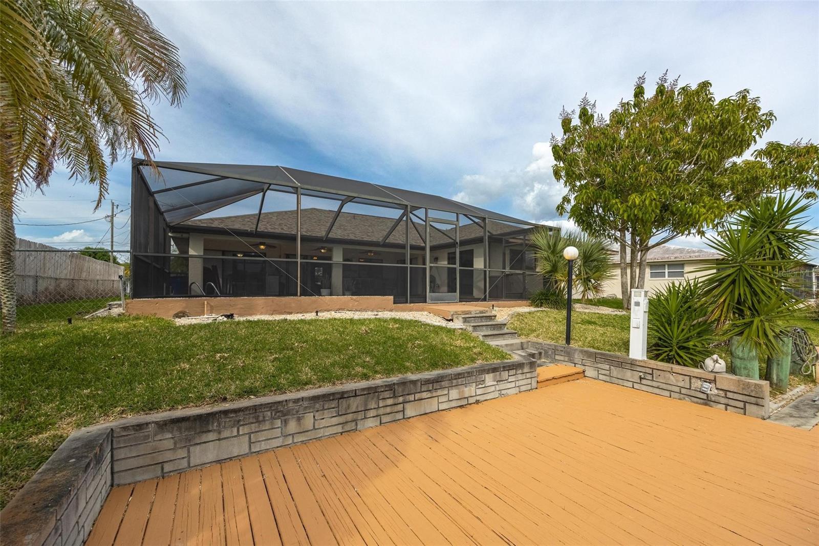 WATERWAY ESTS/FT MYERS - Residential