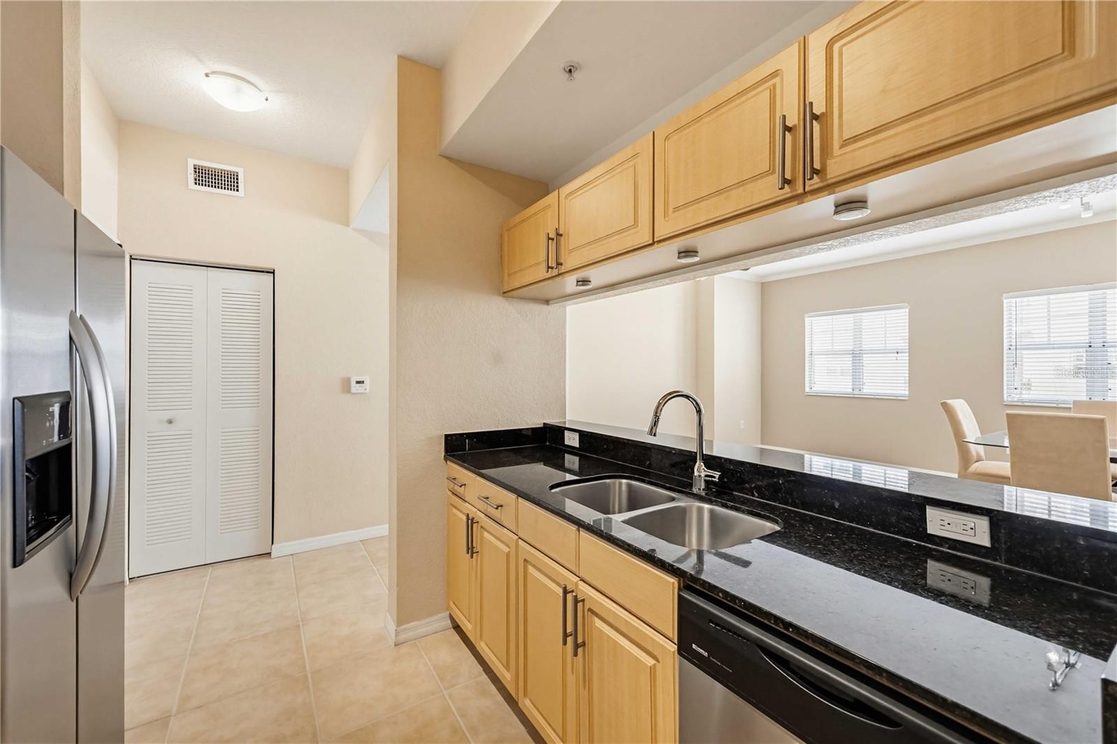 BROADWAY PROMENADE - Residential
