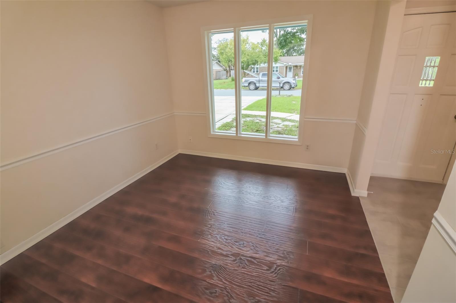 LAKESIDE ESTATES - Residential