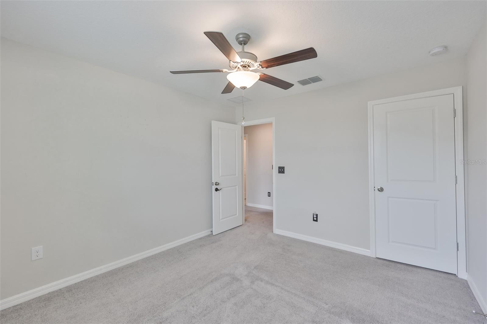 SHELL COVE PH 1 - Residential Lease