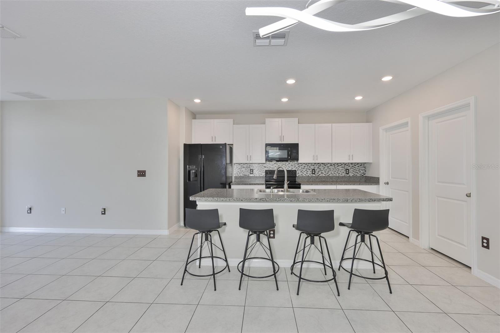 SHELL COVE PH 1 - Residential Lease