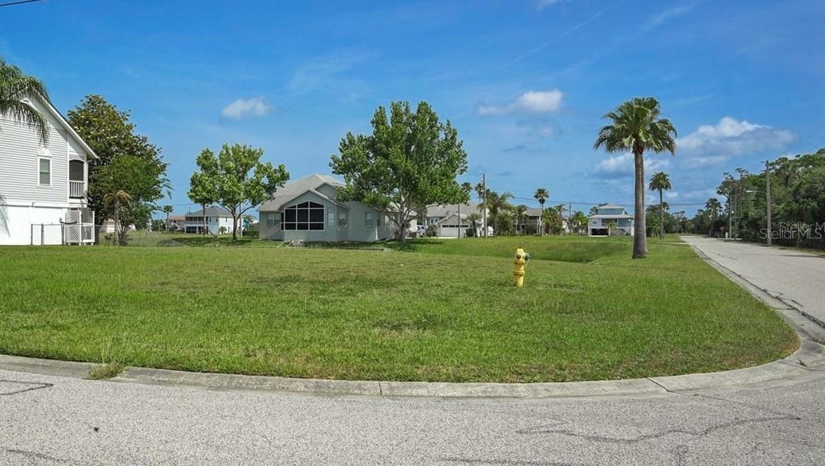 HERNANDO BEACH - Land