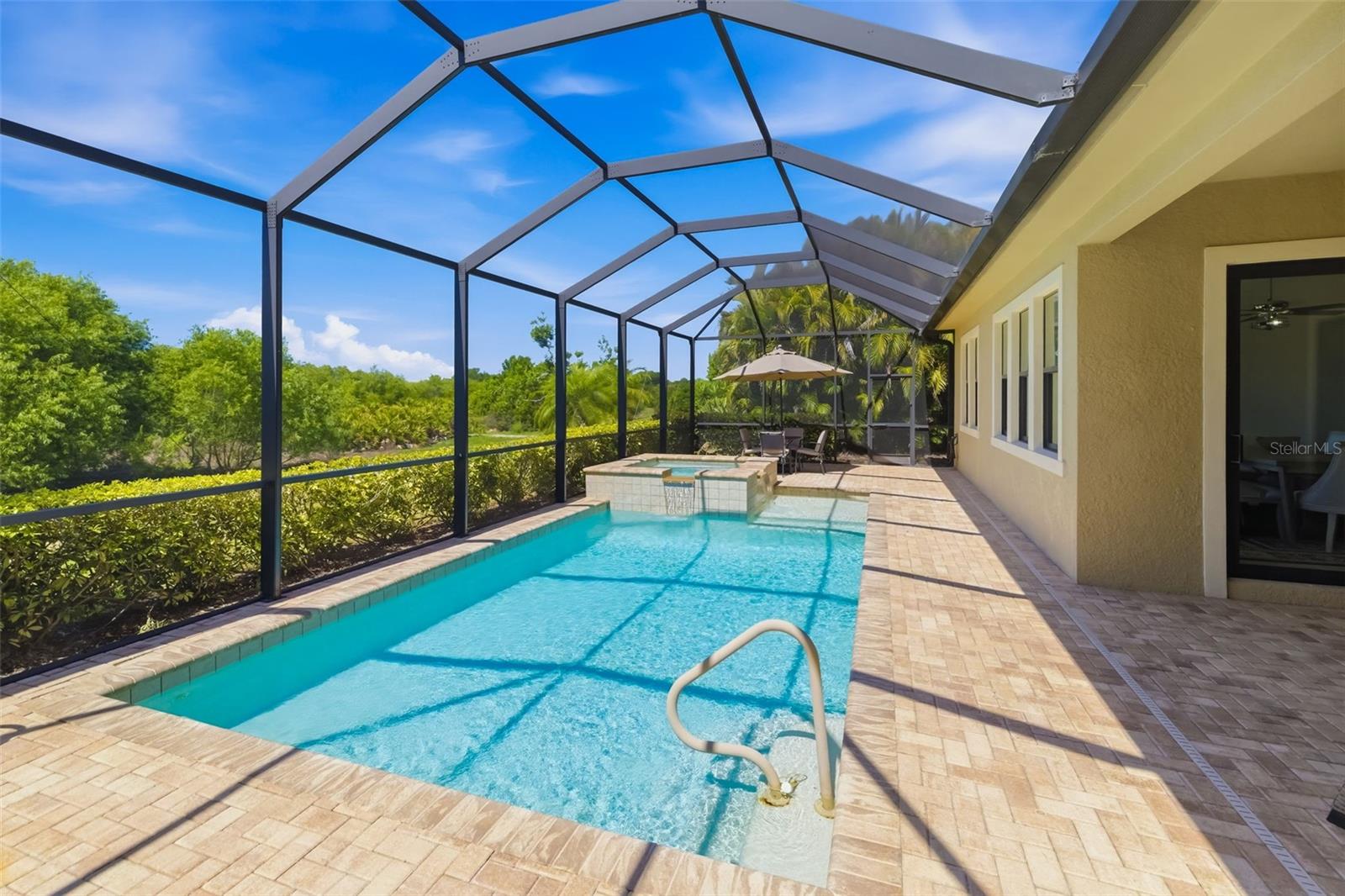 SARASOTA NATIONAL - Residential
