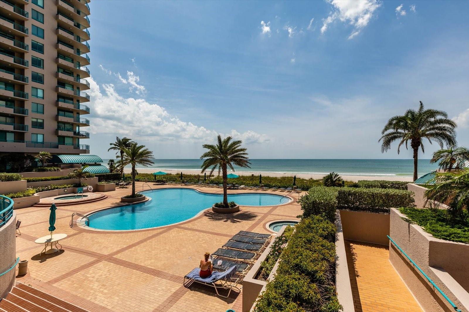ULTIMAR THREE CONDO - Residential