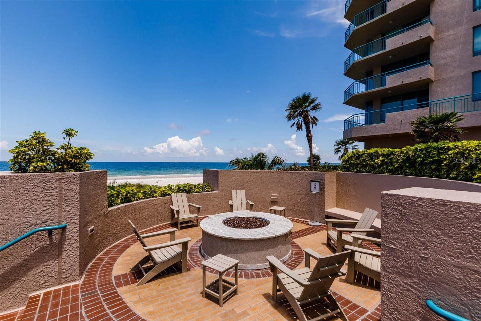 ULTIMAR THREE CONDO - Residential