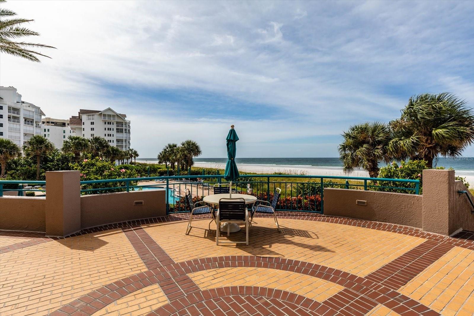 ULTIMAR THREE CONDO - Residential