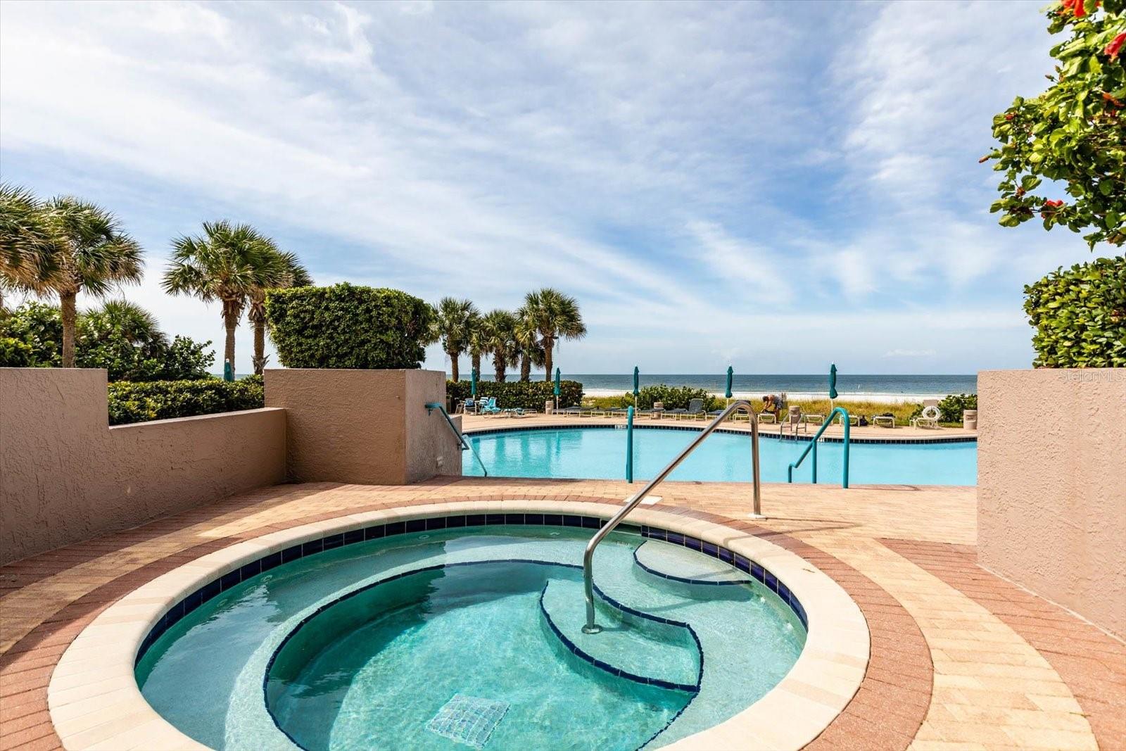 ULTIMAR THREE CONDO - Residential