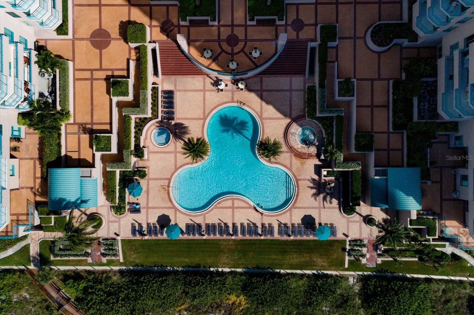 ULTIMAR THREE CONDO - Residential