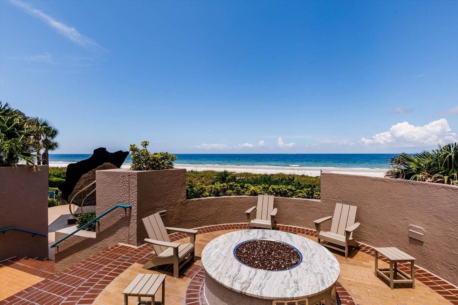 ULTIMAR THREE CONDO - Residential