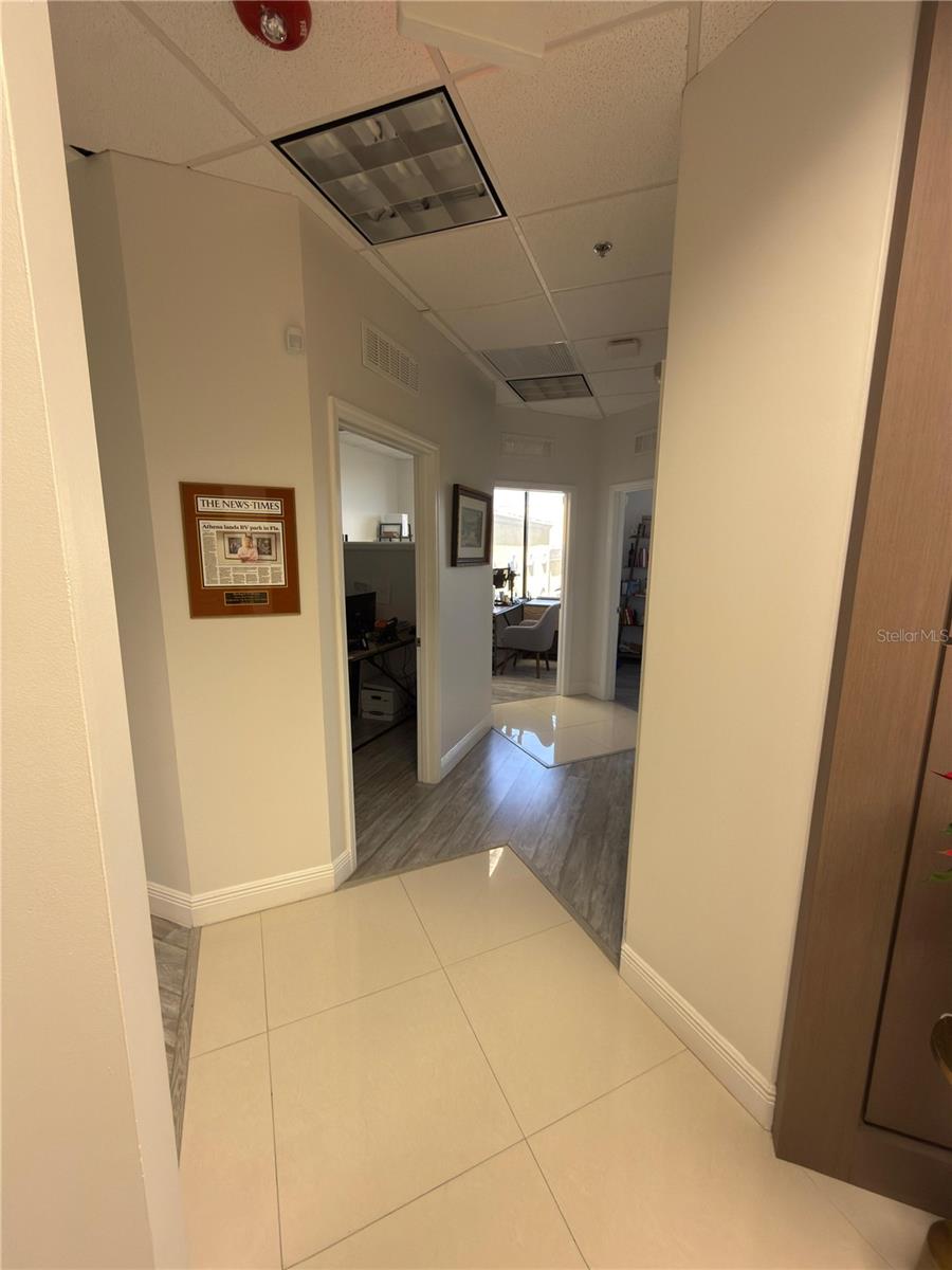 WINDERMERE BUS CENTER - Commercial Sale