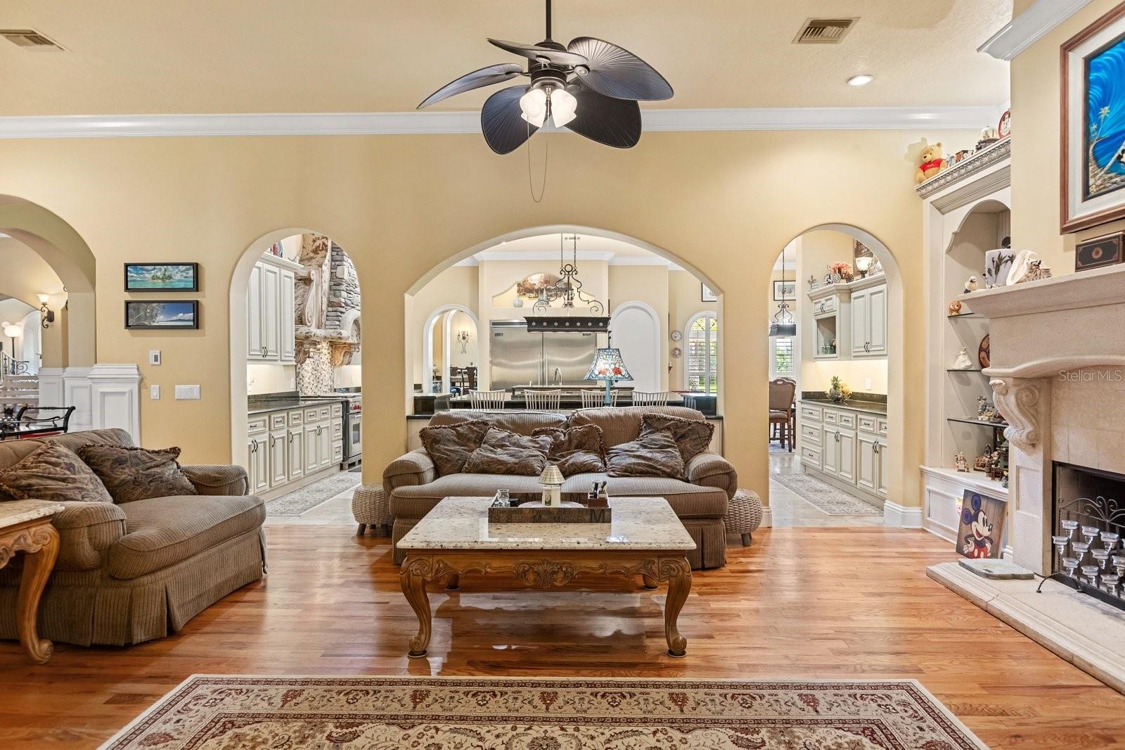 POSTAL GROVES - Residential