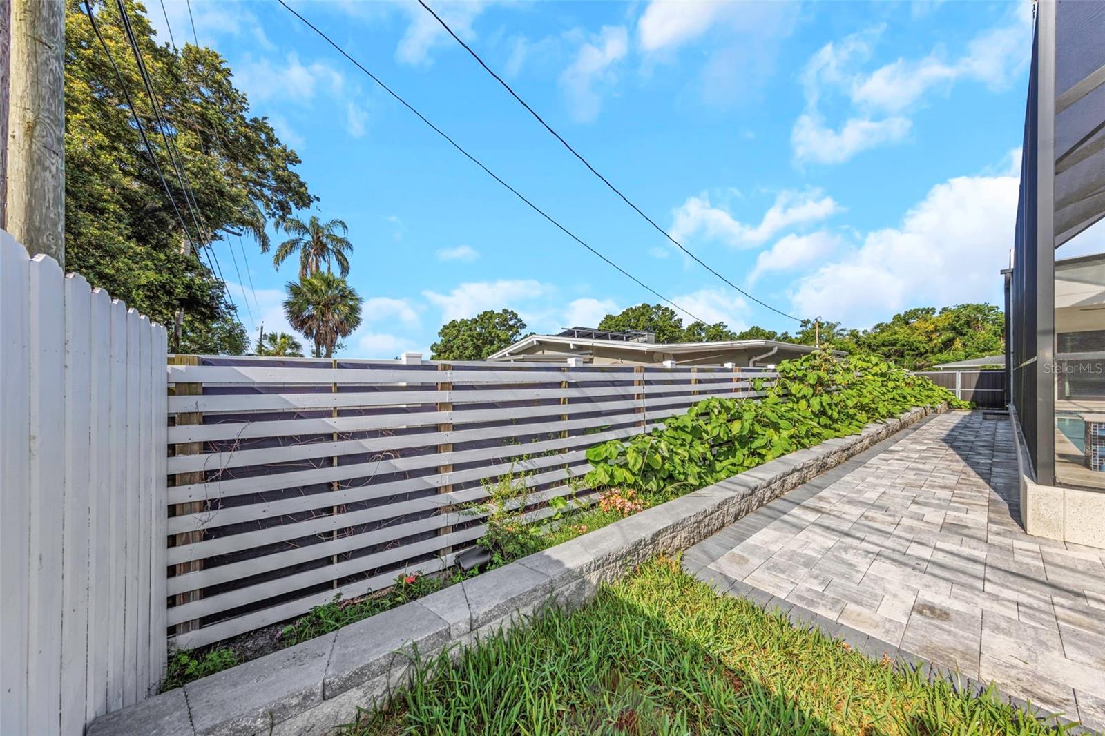 CARLTON TERRACE - Residential