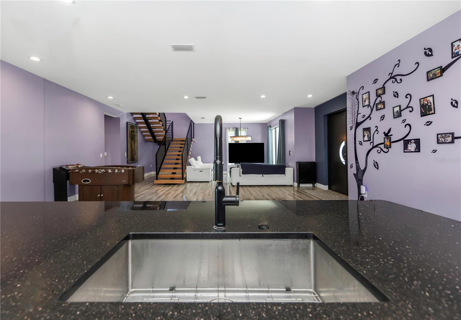 CARLTON TERRACE - Residential
