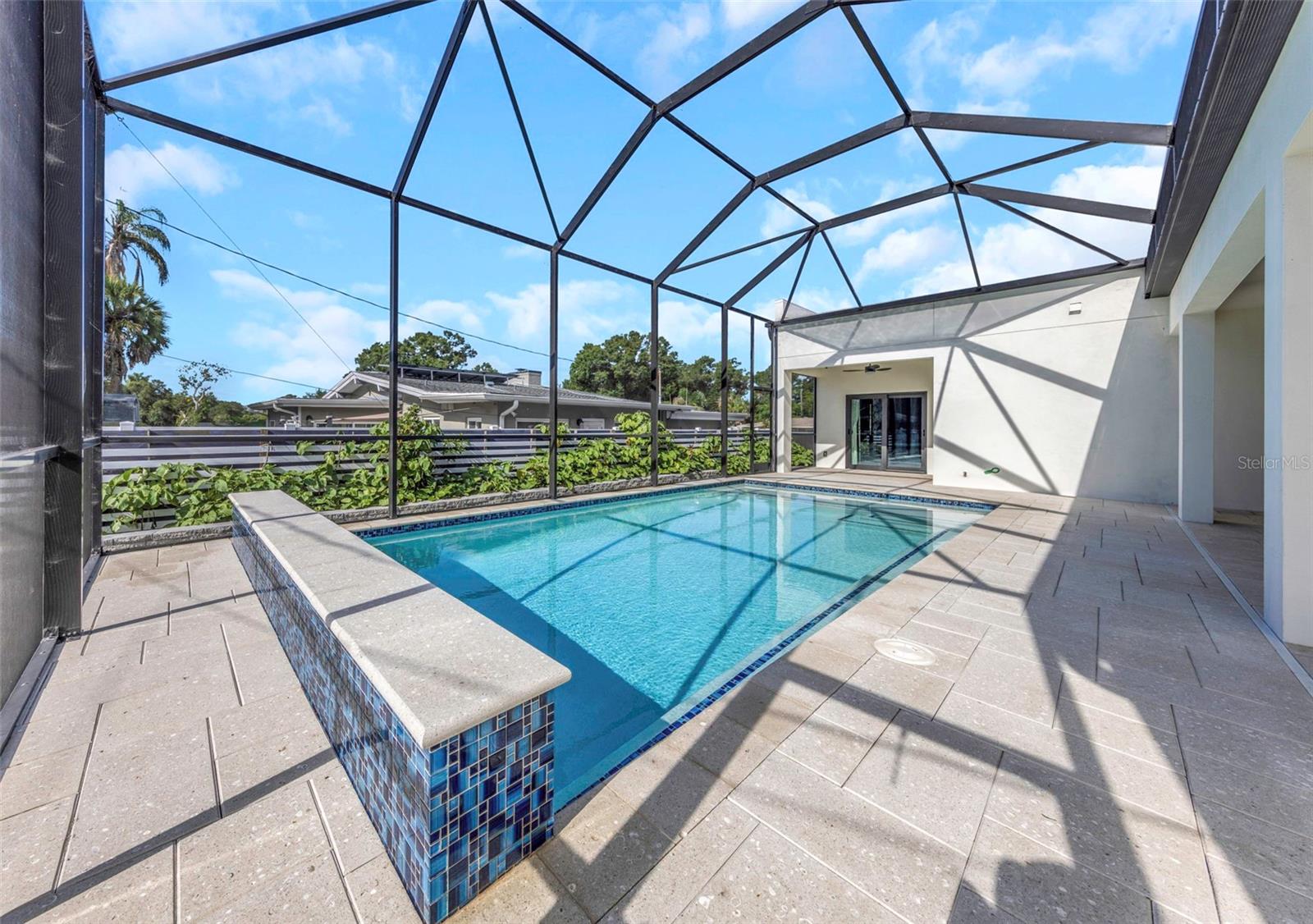 CARLTON TERRACE - Residential
