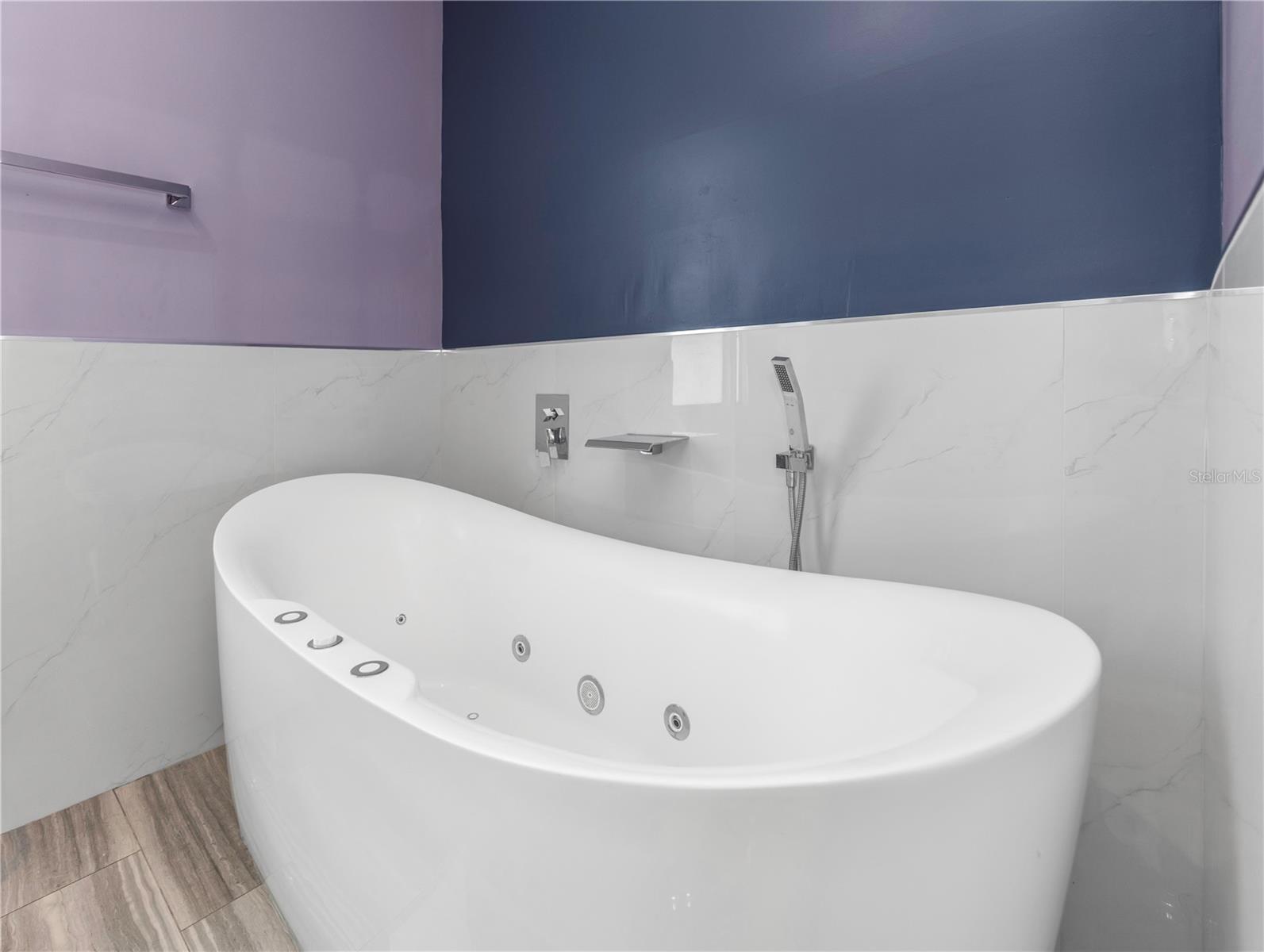 CARLTON TERRACE - Residential