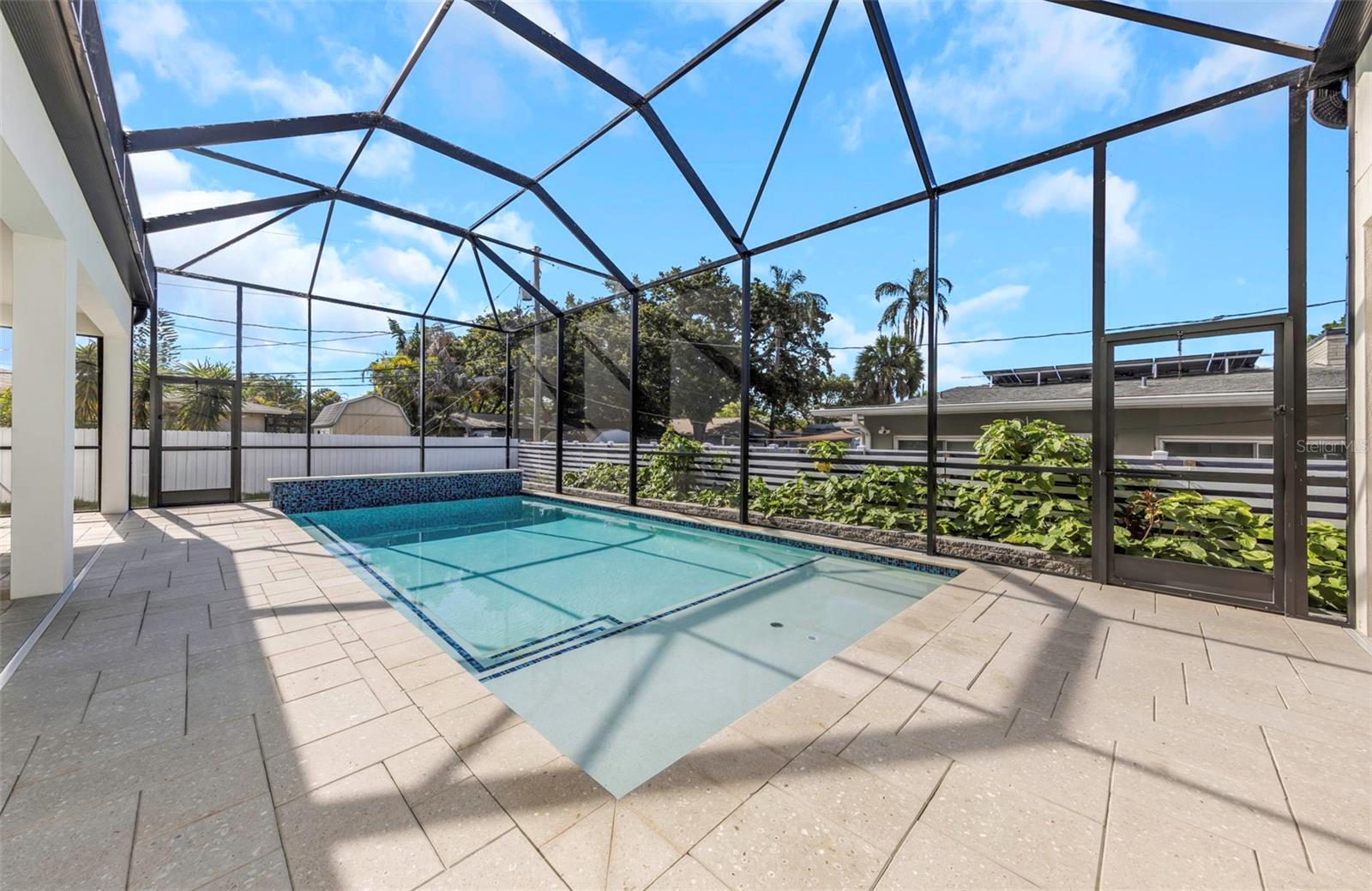 CARLTON TERRACE - Residential