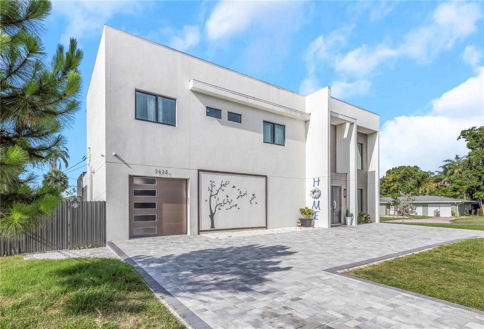 CARLTON TERRACE - Residential