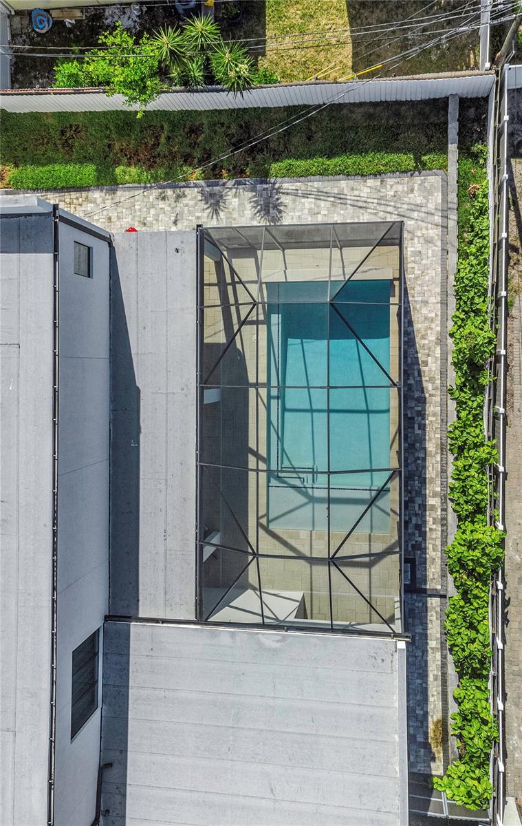 CARLTON TERRACE - Residential