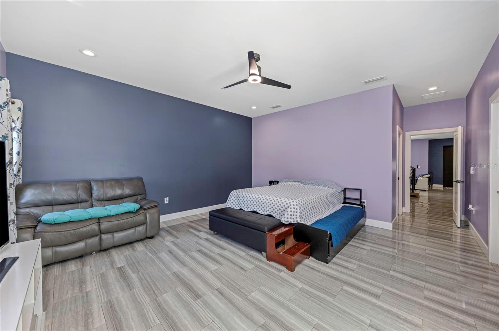 CARLTON TERRACE - Residential