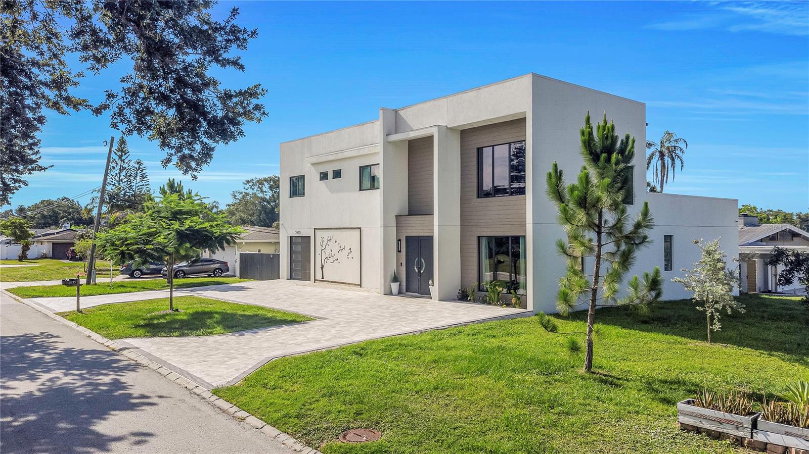 CARLTON TERRACE - Residential
