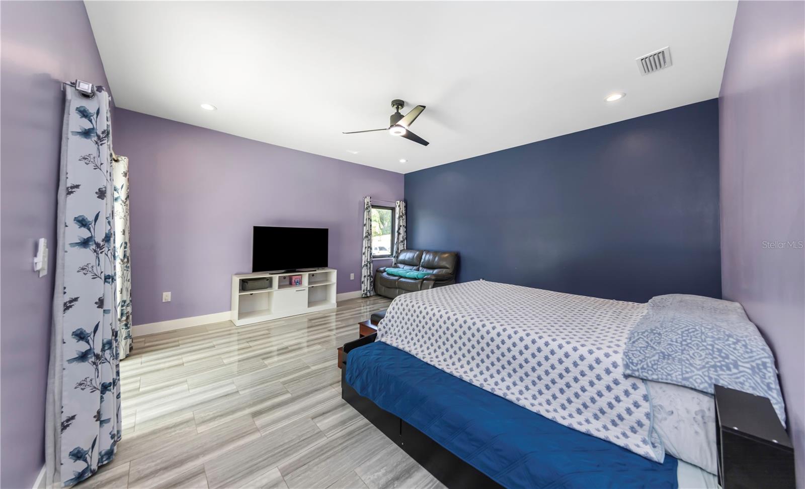CARLTON TERRACE - Residential