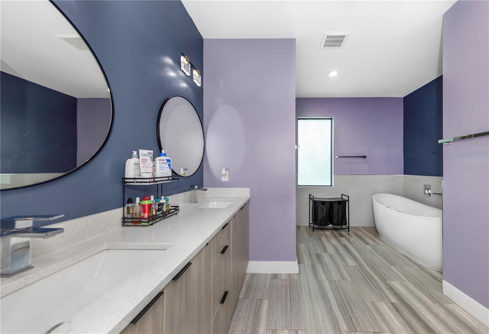 CARLTON TERRACE - Residential