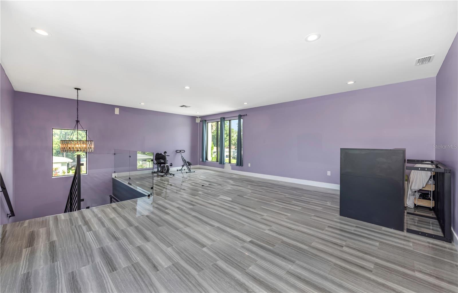 CARLTON TERRACE - Residential