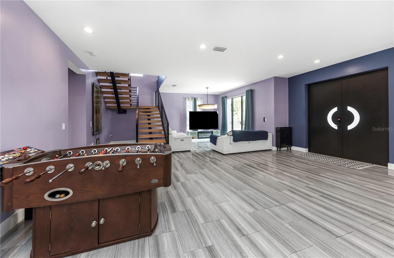 CARLTON TERRACE - Residential