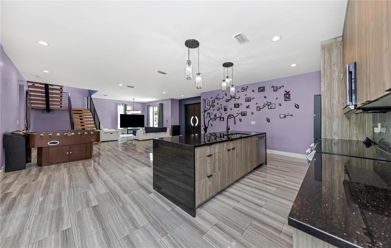 CARLTON TERRACE - Residential