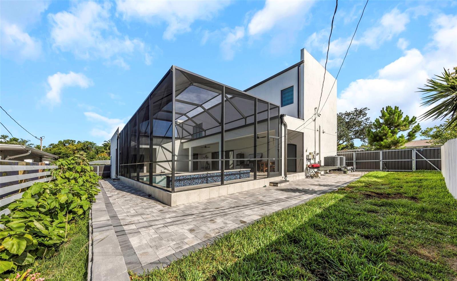 CARLTON TERRACE - Residential