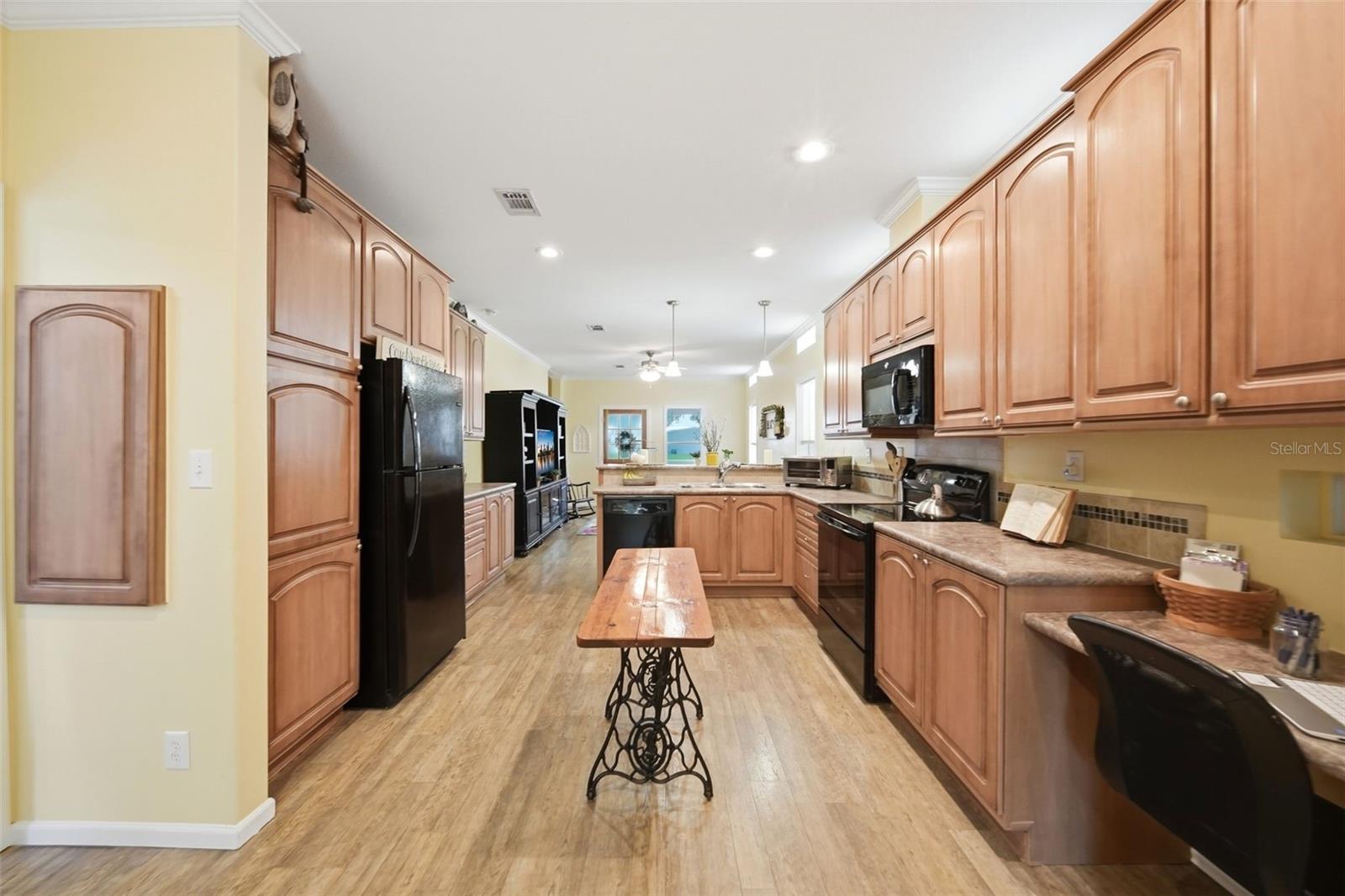 ASTATULA MEADOWS SUB - Residential