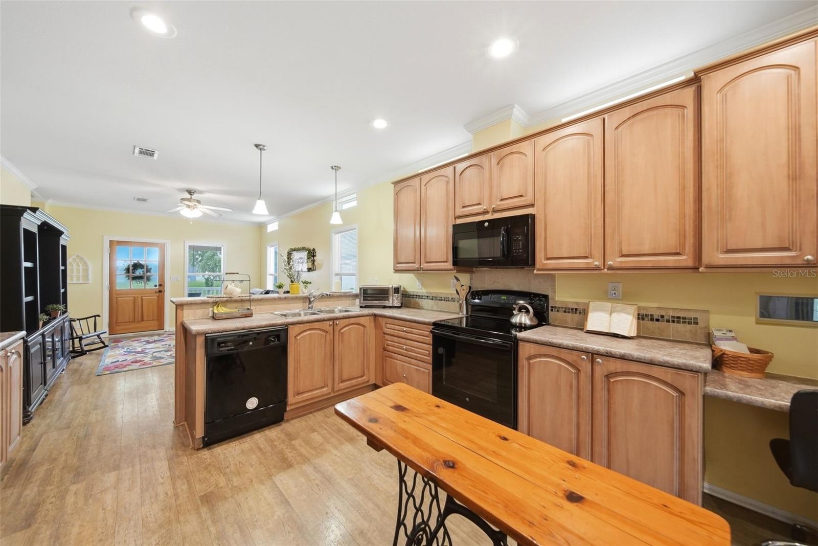 ASTATULA MEADOWS SUB - Residential