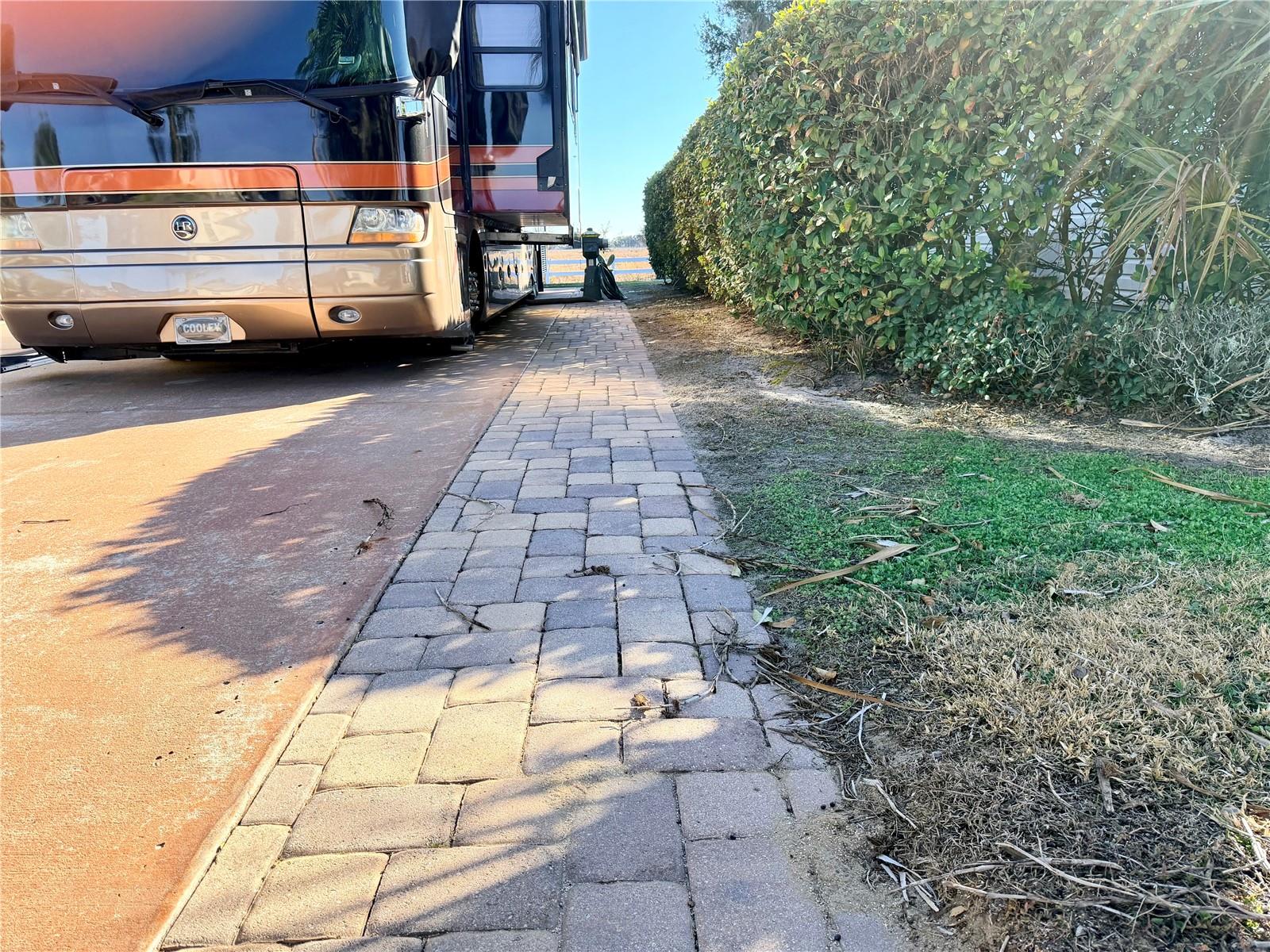 FLORIDA GRANDE MOTOR COACH RESIDENCE - Land