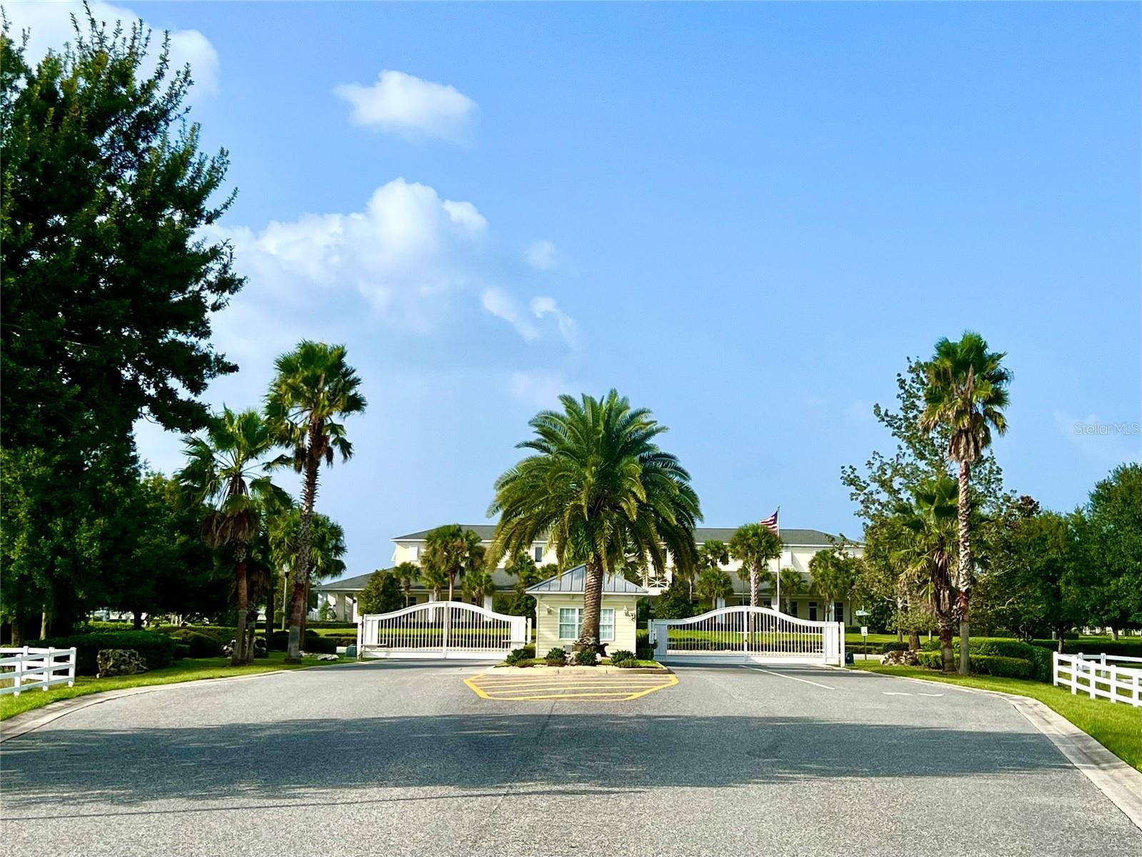 FLORIDA GRANDE MOTOR COACH RESIDENCE - Land