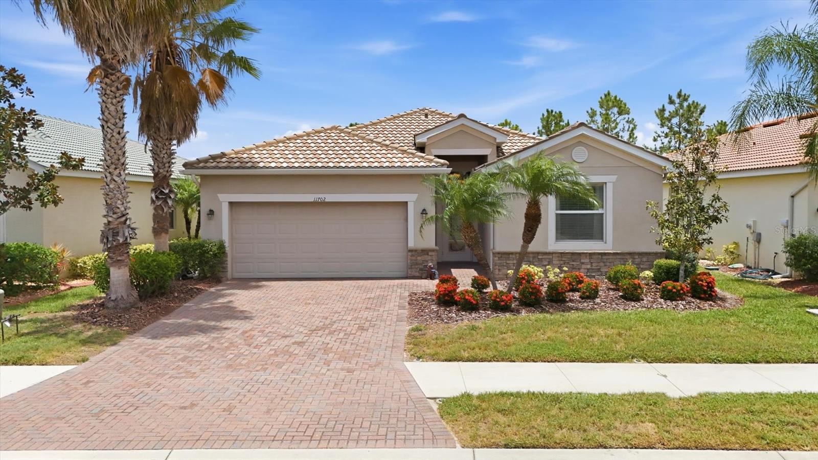 STONEYBROOK AT VENICE - Residential