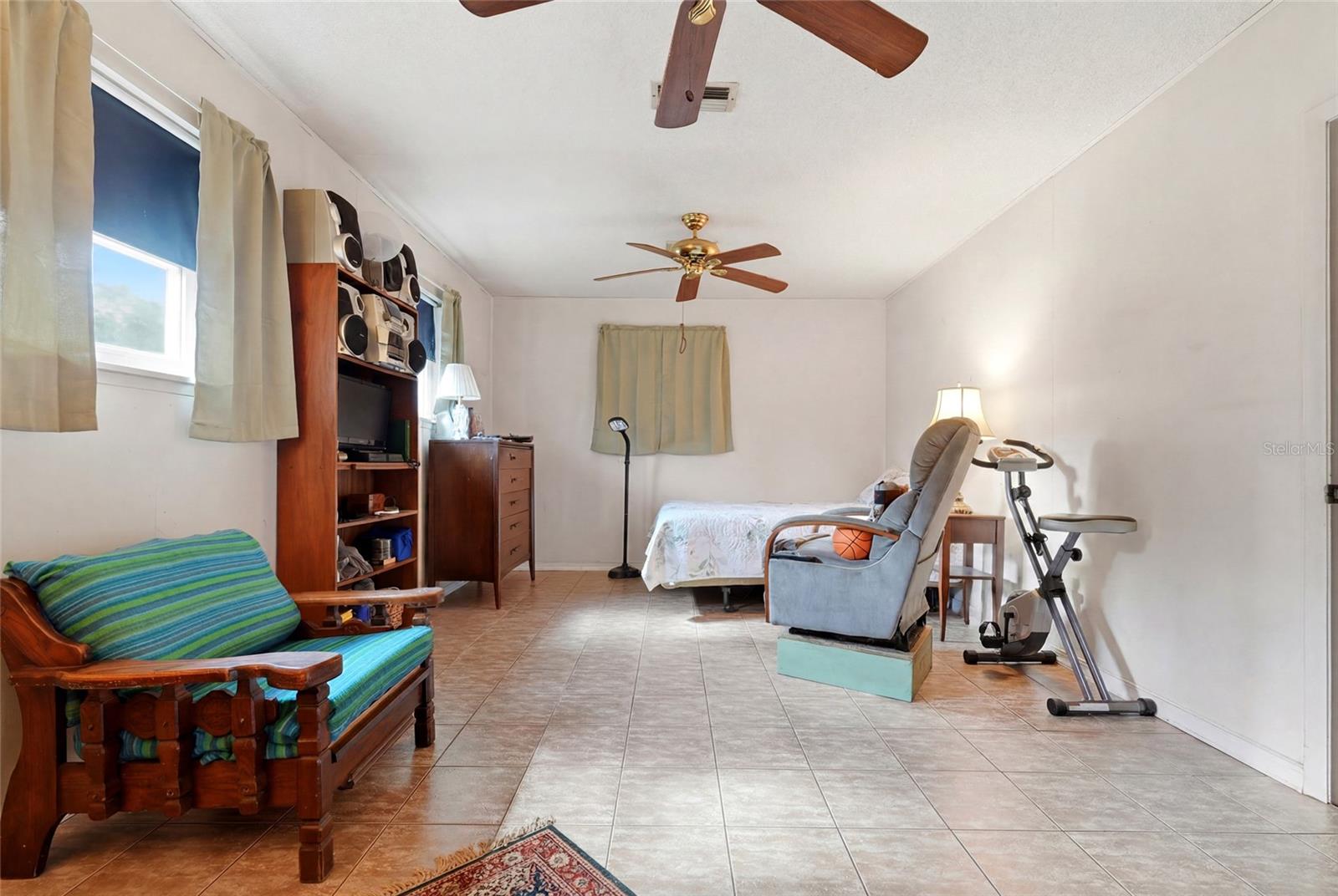 SPRING RIDGE - Residential