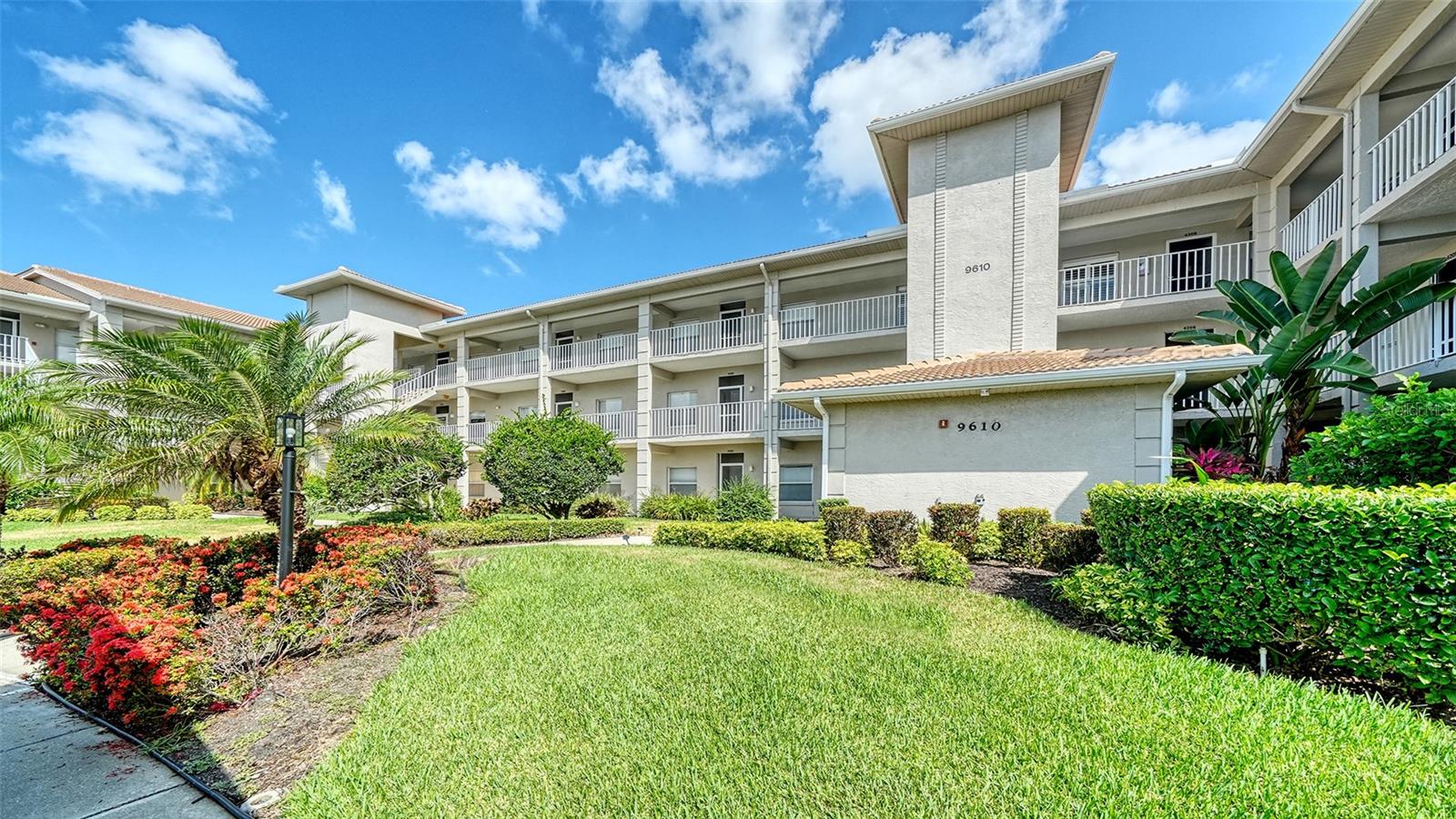 STONEYBROOK CLUBSIDE SOUTH 1 - Residential