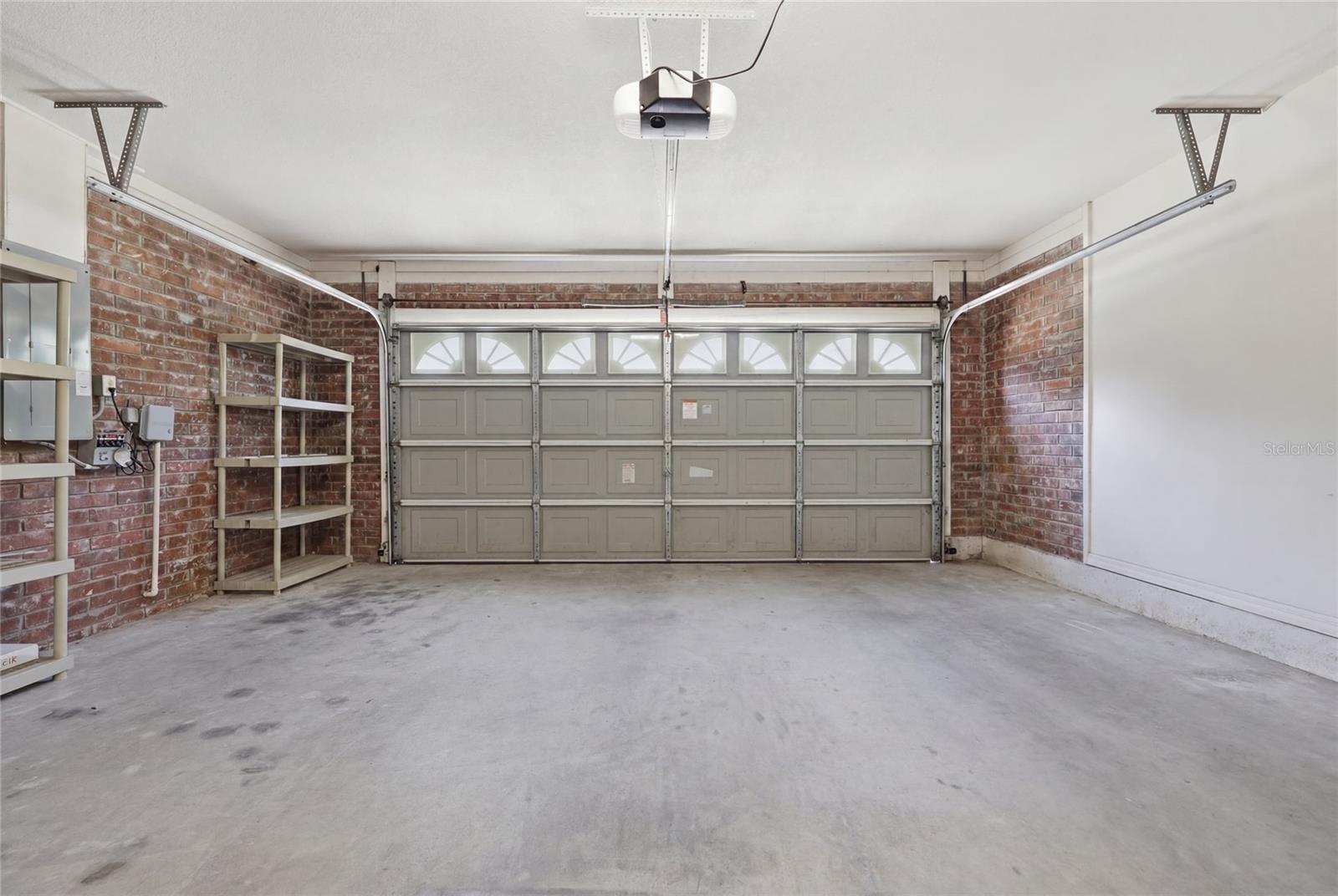 REPLAT SYLVANIA TERRACE - Residential